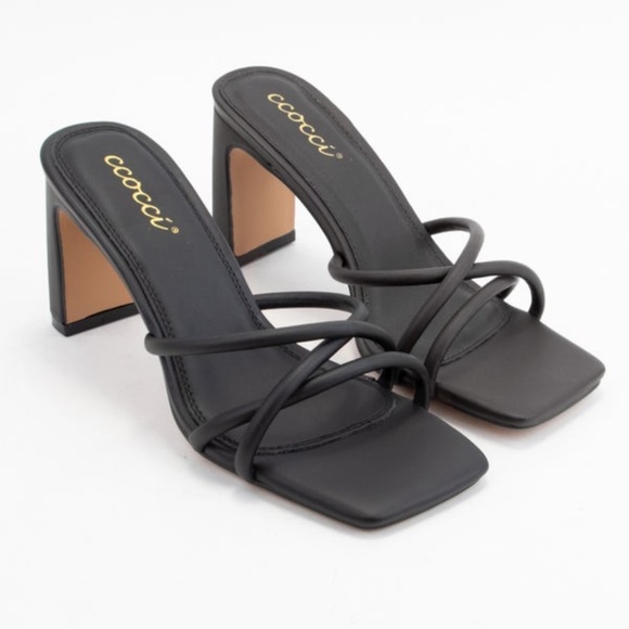 Black Heels - Picture 1 of 1